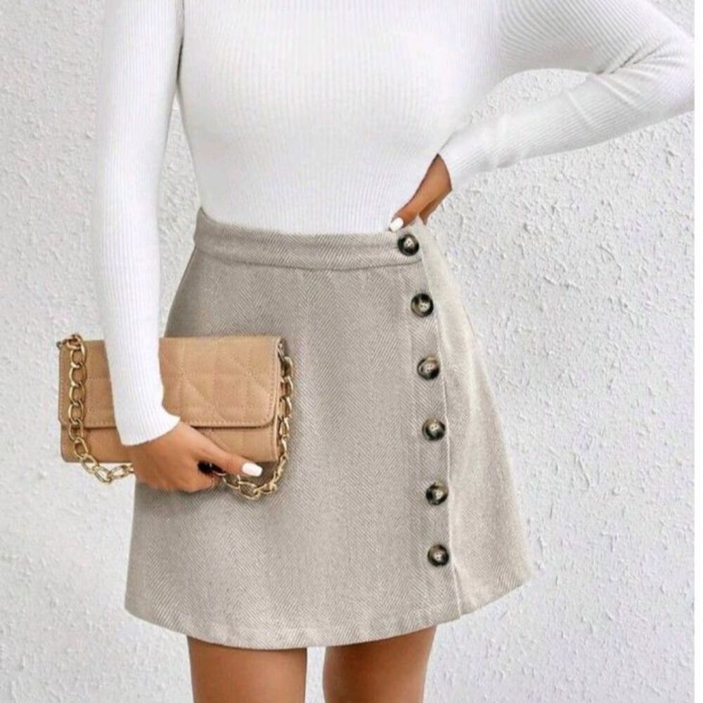 SHEIN Beige Herringbone Button Front Mini Skirt Dark Academia Preppy